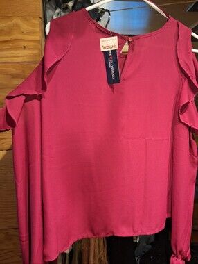one clothing Fuchsia Cold-Shoulder Ruffle Blouse
